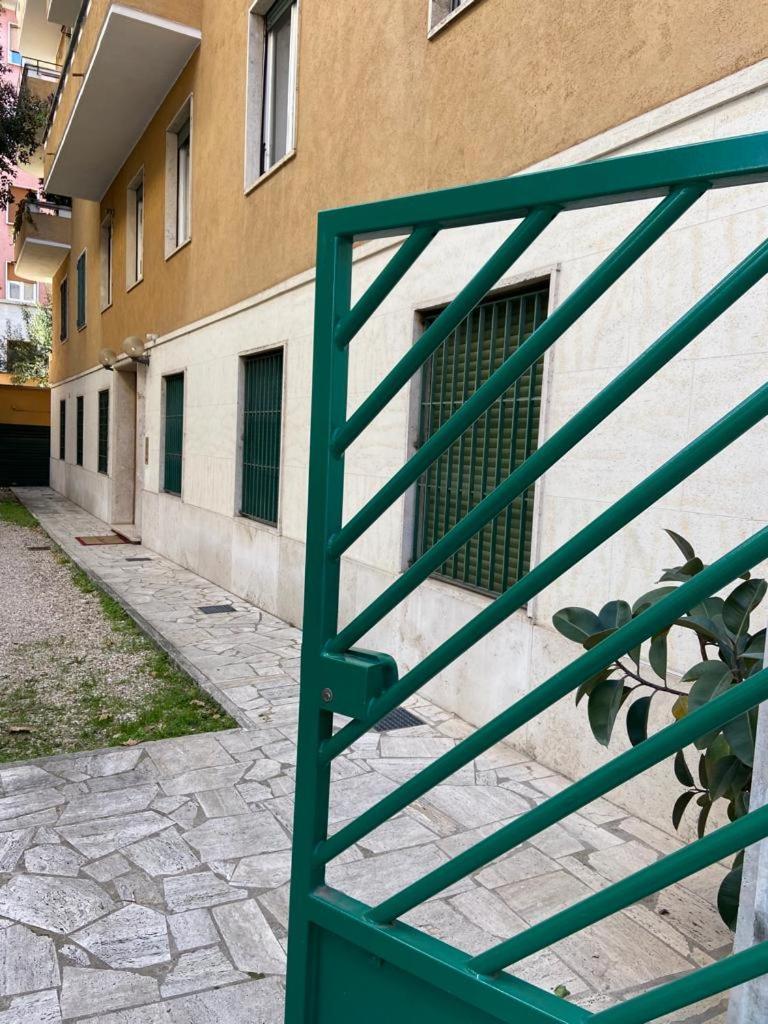 Superior Apt Next Colosseo A/C Wo Fi 3 Bedrooms Рим Екстериор снимка