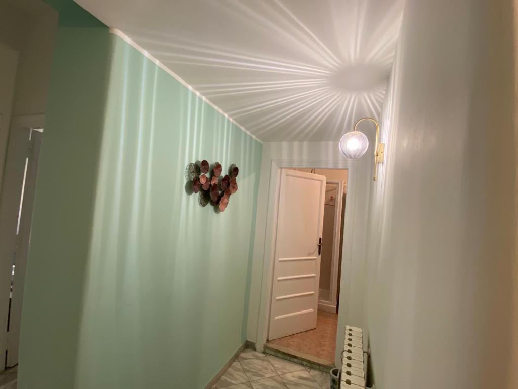 Superior Apt Next Colosseo A/C Wo Fi 3 Bedrooms Рим Екстериор снимка